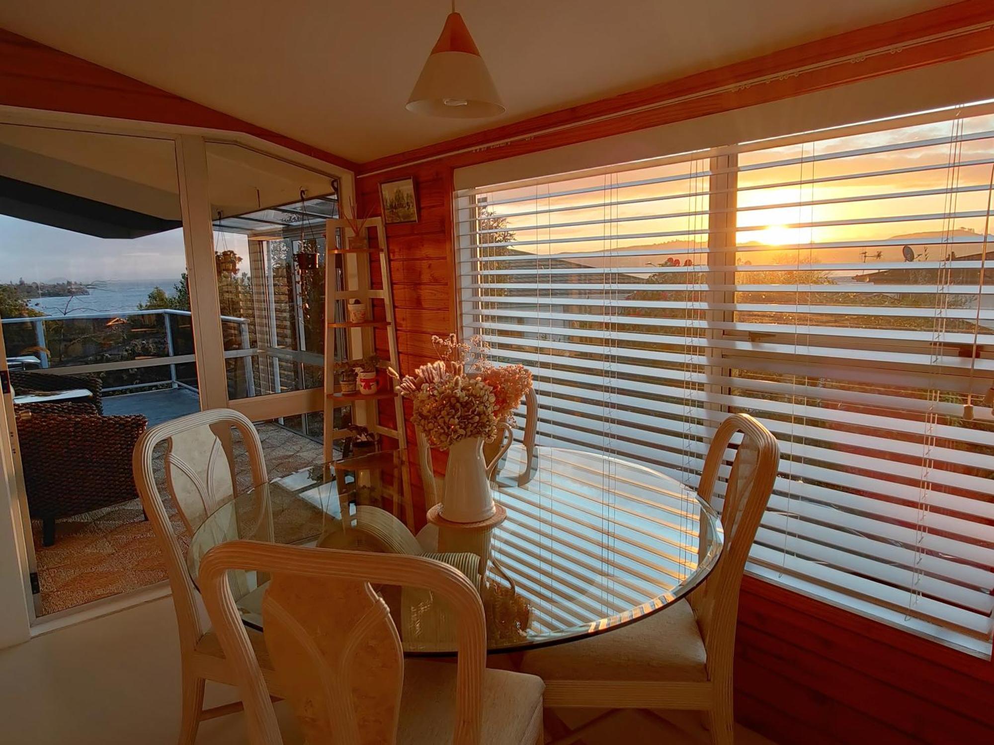 Delight In Birch-Lake View Holiday Home 陶波 外观 照片