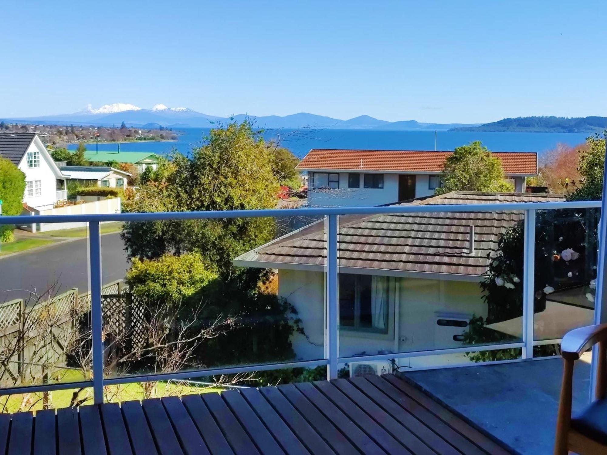 Delight In Birch-Lake View Holiday Home 陶波 外观 照片