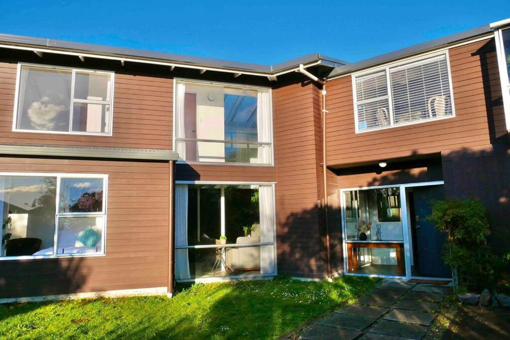 Delight In Birch-Lake View Holiday Home 陶波 外观 照片